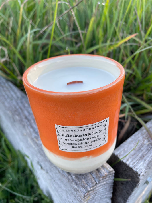 Palo Santo & Sage Wooden Wick Candle (in 2 colors)
