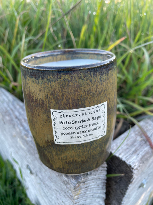 Palo Santo & Sage Wooden Wick Candle (in 2 colors)